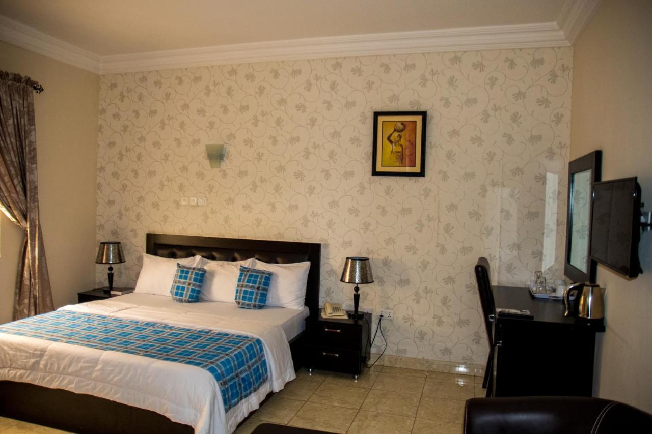 Peace Media Hotels Abuja Exterior foto