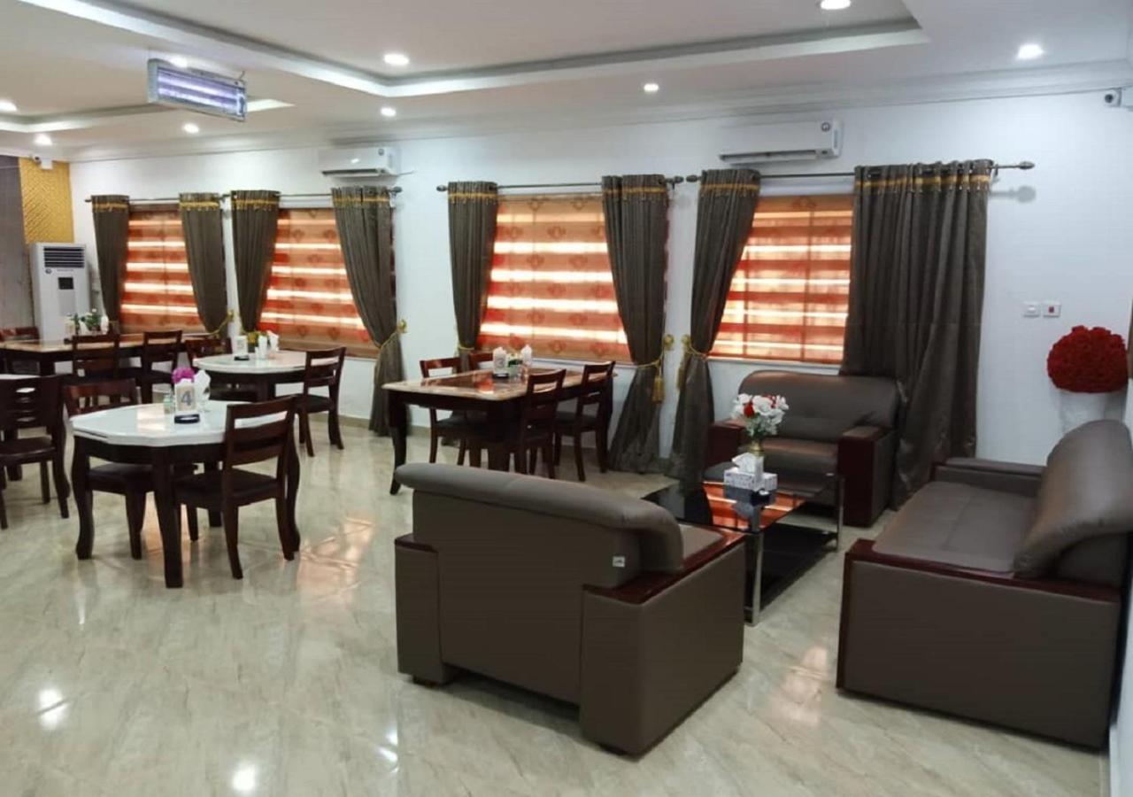Peace Media Hotels Abuja Exterior foto