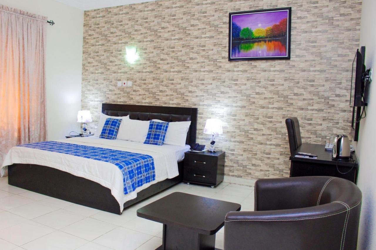 Peace Media Hotels Abuja Exterior foto
