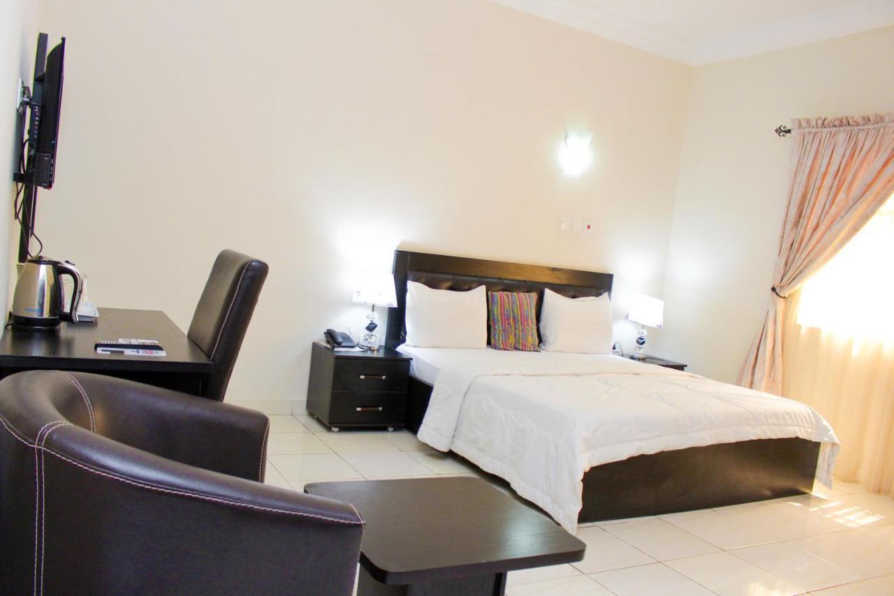 Peace Media Hotels Abuja Exterior foto